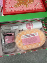 Load image into Gallery viewer, Christmas gift set - matching scents