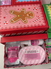 Load image into Gallery viewer, Christmas gift set - matching scents

