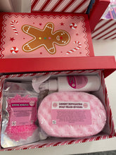Load image into Gallery viewer, Christmas gift set - matching scents
