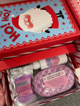 Load image into Gallery viewer, Christmas gift set - matching scents
